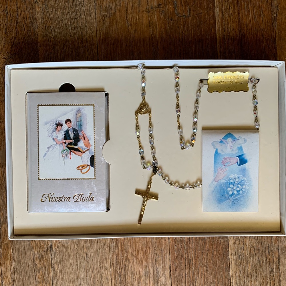 Wedding VINTAGE book set in Spanish.